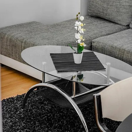 Rooms&apartments Zelux *