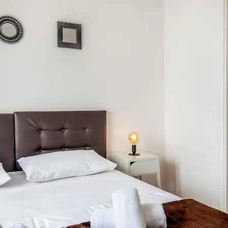 Rooms&apartments Zelux Lägenhet Split