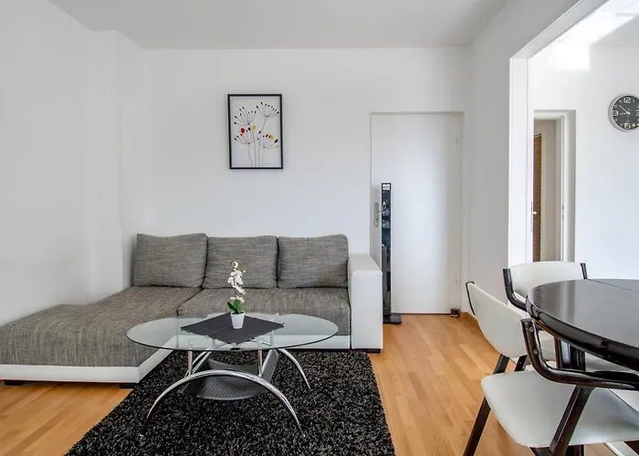 Apartment Rooms&apartments Zelux Split