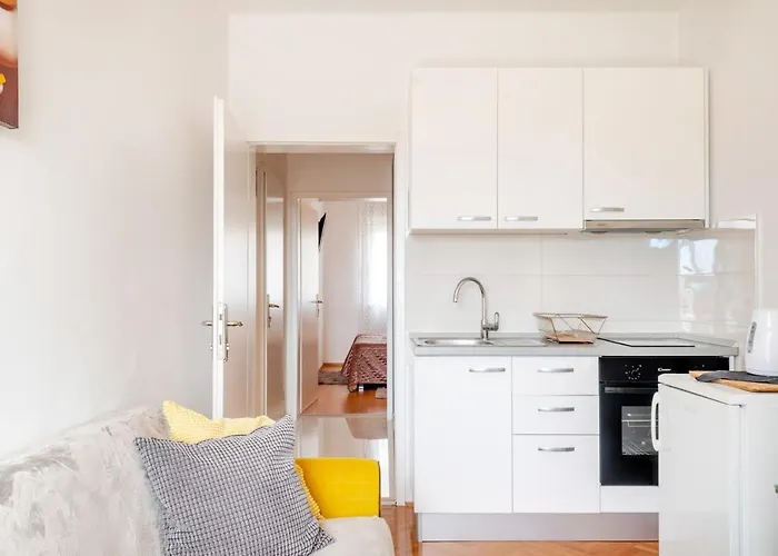 Apartment Rooms&apartments Zelux *