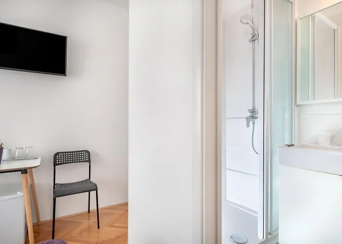 Apartment Rooms&apartments Zelux Split