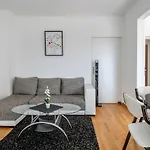 公寓 Rooms&apartments Zelux 斯普利特