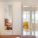 Rooms&apartments Zelux *