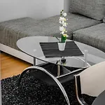 Rooms&apartments Zelux *