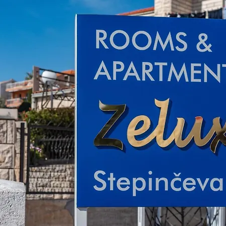 Rooms&apartments Zelux Apartment *