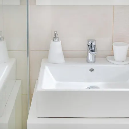 Rooms&apartments Zelux Апартаменти Спліт