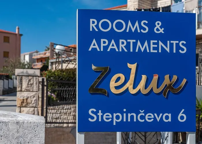 Rooms&apartments Zelux Apartment *