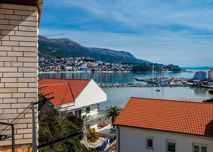 Apartment Rooms&apartments Zelux Split